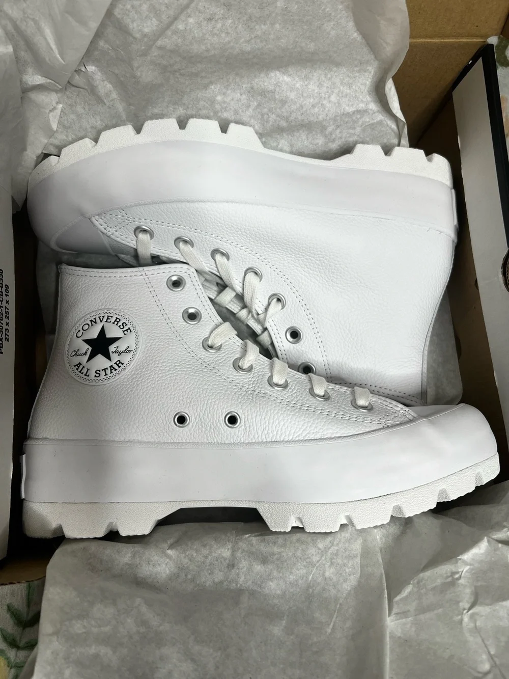 Converse CTAS Lugged Hi White Pebbled Leather High Top Platform Women’s Shoes